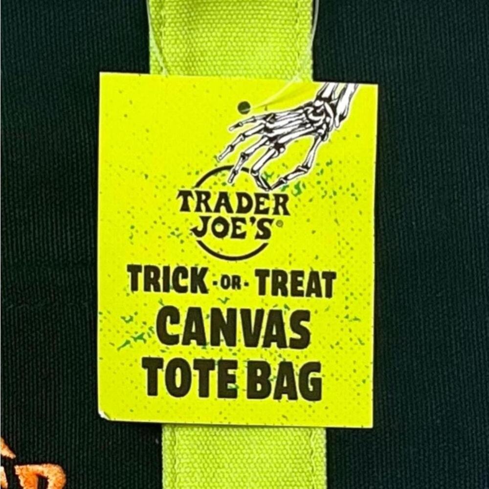 Trader Joe’s Trick-or-Treat Canvas Tote Bag NWT Halloween Limited Edition - Picture 3 of 7